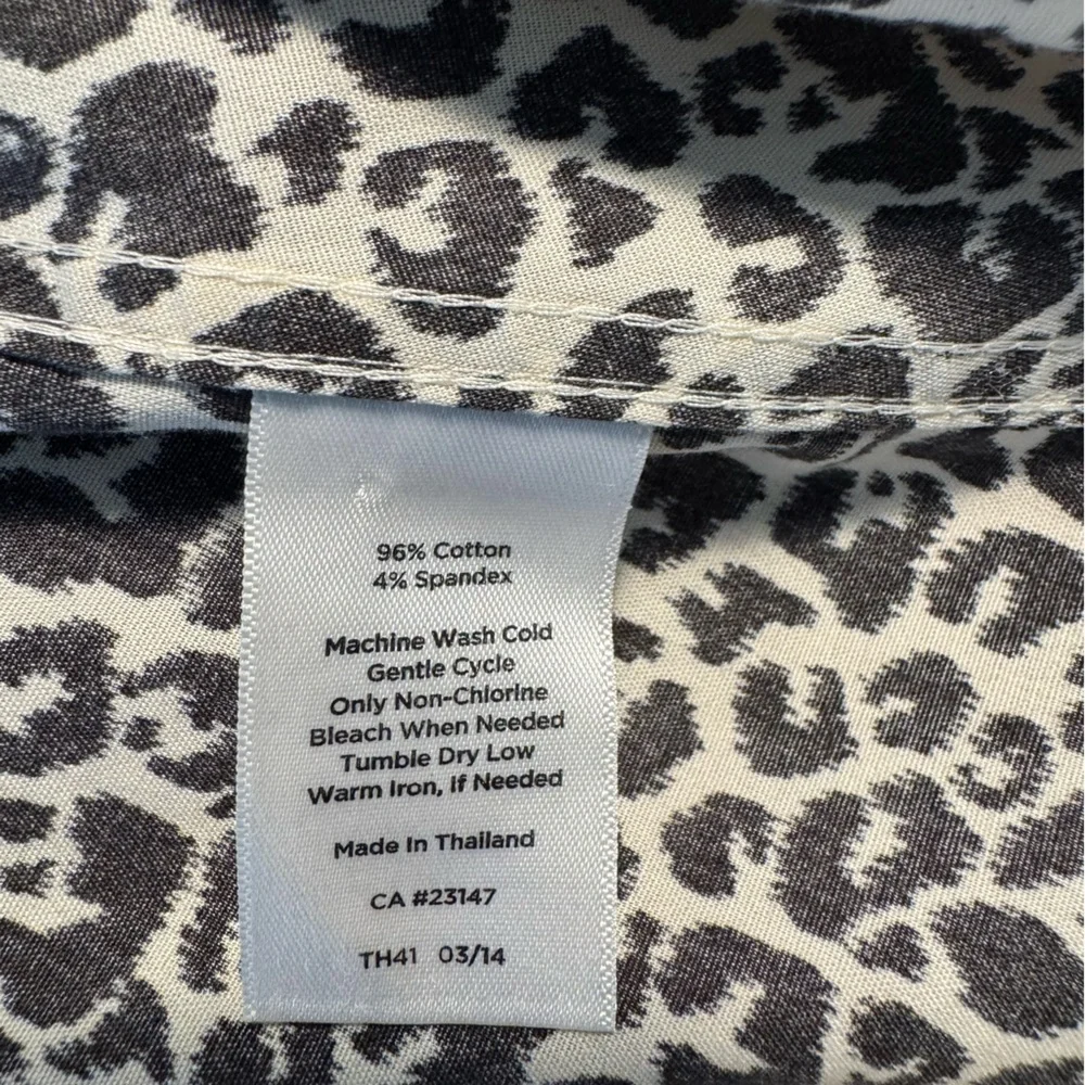 Talbots Women’s L/S Button Up Shirt Leopard Print Wrinkle Resistant Size 14